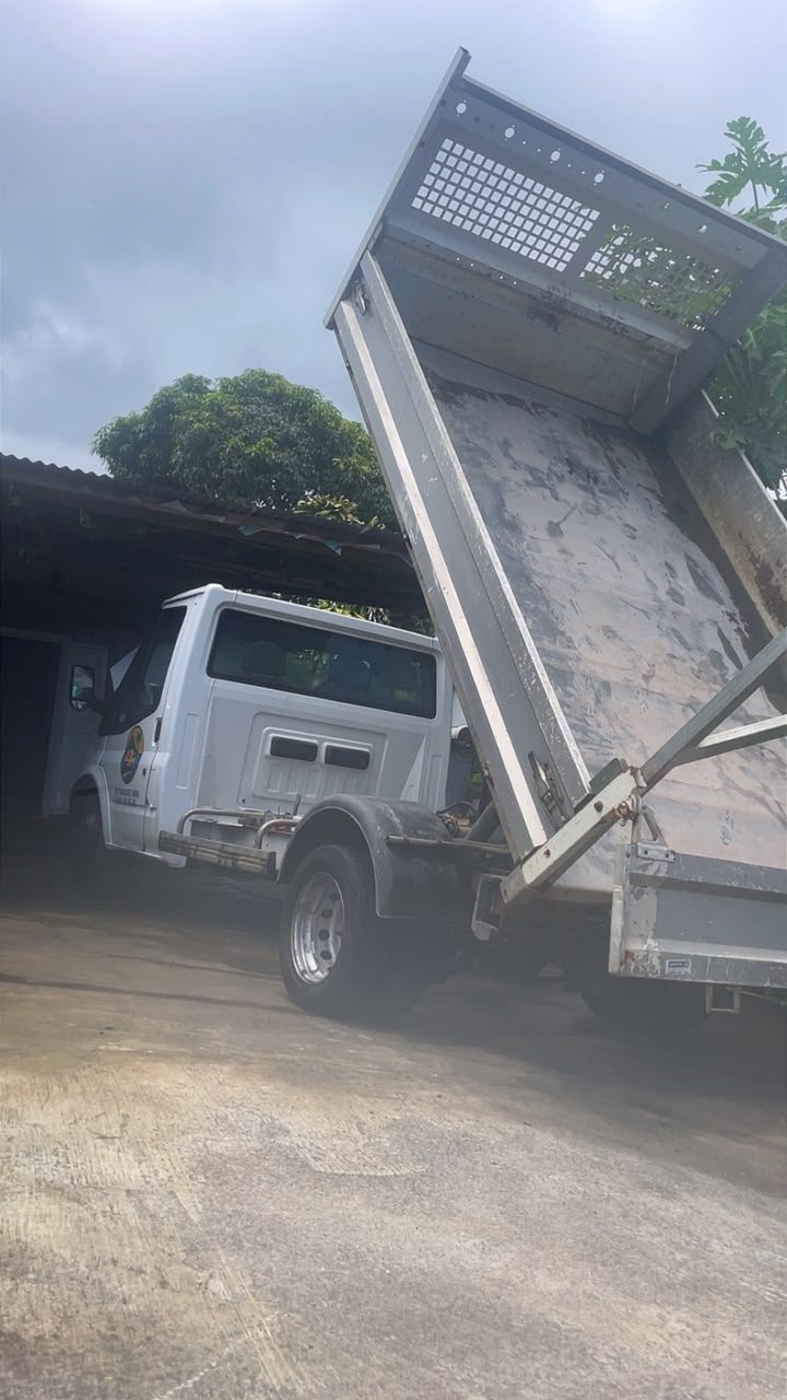 Camion benne — TM Transport Méra